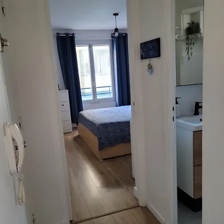 T2 Bleu Apartment