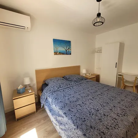 T2 Bleu Apartment
